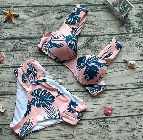 Geometry Printed  Pink High Neck Bikinis Set